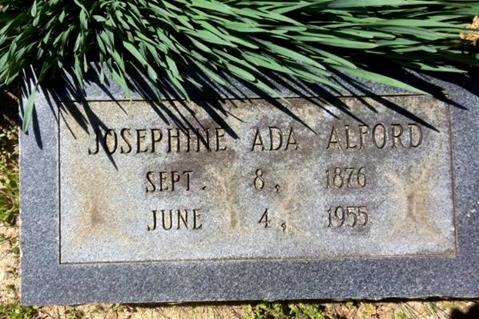 https://images.findagrave.com/photos/2011/112/52883544_130360233156.jpg