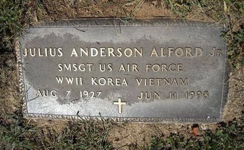 https://s3-us-west-2.amazonaws.com/find-a-grave-prod/photos/2015/270/79951724_1443466516.jpg