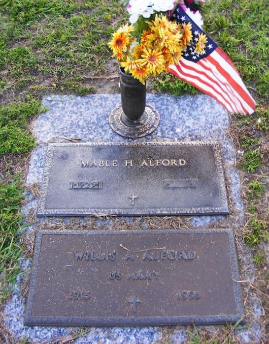 https://s3-us-west-2.amazonaws.com/find-a-grave-prod/photos/2014/131/29100956_1399942702.jpg
