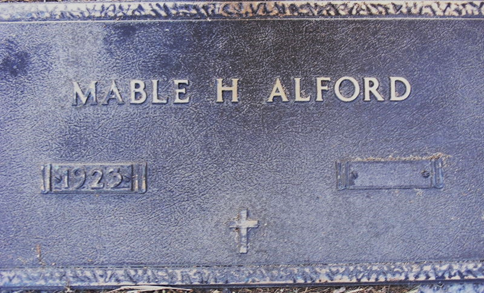 https://s3-us-west-2.amazonaws.com/find-a-grave-prod/photos/2014/131/127050139_1399943803.jpg