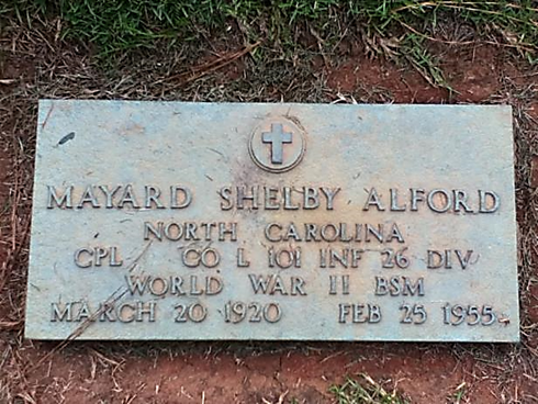 https://images.findagrave.com/photos/2013/225/115420496_137649069563.jpg