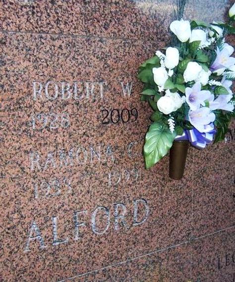 http://image2.findagrave.com/photos/2012/277/98117338_134937305596.jpg
