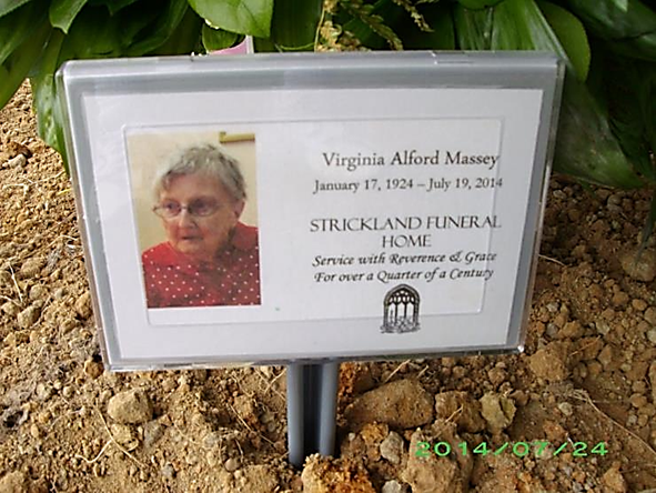 https://s3-us-west-2.amazonaws.com/find-a-grave-prod/photos/2014/205/133304230_1406303965.jpg