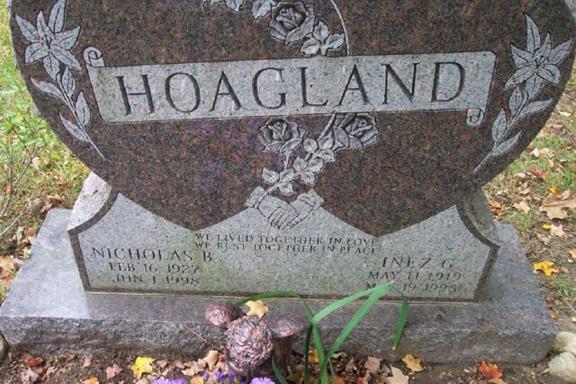 https://images.findagrave.com/photos/2003/288/7991103_1066352762.jpg