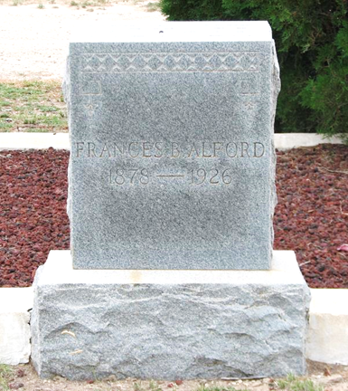 http://image2.findagrave.com/photos/2013/285/16504762_138171788179.jpg