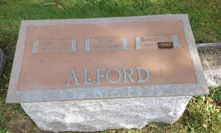 https://images.findagrave.com/photos/2017/295/70477391_1508780418.jpg