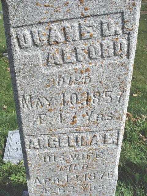 http://image2.findagrave.com/photos/2013/317/117698319_138443601147.jpg