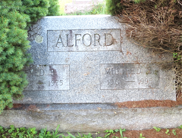 https://s3-us-west-2.amazonaws.com/find-a-grave-prod/photos/2015/230/137097958_1440033557.jpg