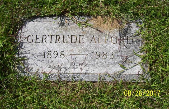 https://s3-us-west-2.amazonaws.com/find-a-grave-prod/photos/2017/237/157012466_1503780170.jpg