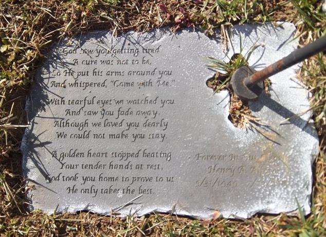 http://image2.findagrave.com/photos/2016/71/158659638_1457817962.jpg