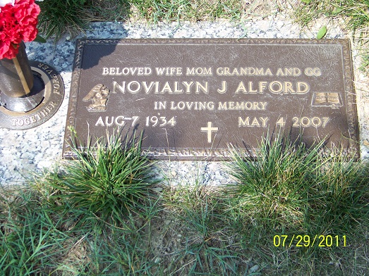 http://image2.findagrave.com/photos/2011/210/21927185_131207749866.jpg