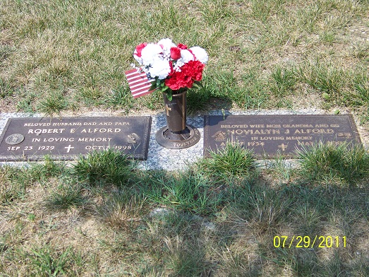 http://image2.findagrave.com/photos/2011/210/21927185_131207746060.jpg
