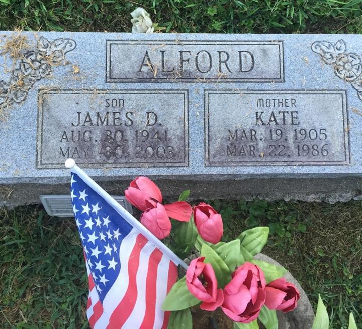 https://s3-us-west-2.amazonaws.com/find-a-grave-prod/photos/2016/218/7534407_1470527722.jpg