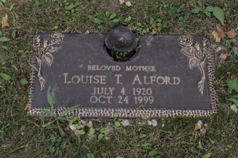 http://image2.findagrave.com/photos/2013/228/70887304_137676979599.jpg