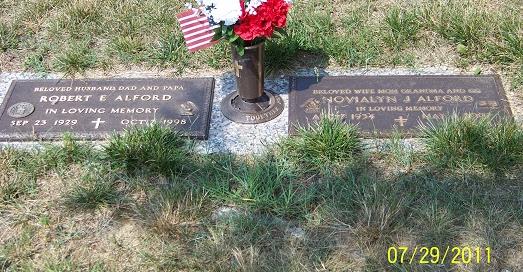 http://image2.findagrave.com/photos/2011/210/21927185_131207746060.jpg