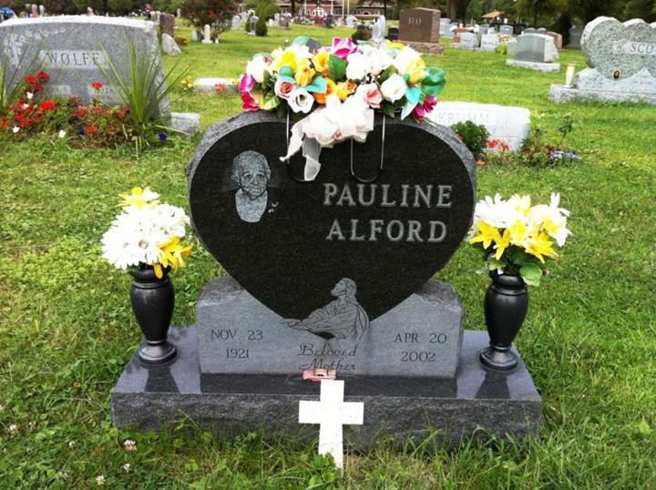 http://image2.findagrave.com/photos/2013/245/115330279_137824106841.jpg