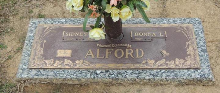 http://image2.findagrave.com/photos/2013/324/115423432_138506109395.jpg
