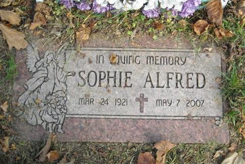 http://image2.findagrave.com/photos/2012/59/85014611_133054624487.jpg