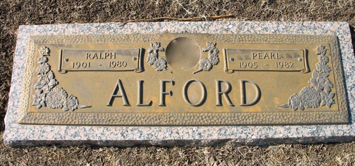 https://images.findagrave.com/photos/2014/326/139137948_1416763669.jpg