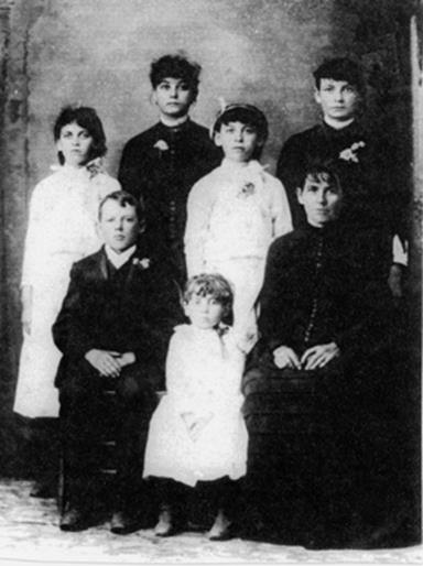 https://images.findagrave.com/photos/2013/258/44154658_137939311469.jpg