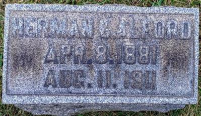 https://s3-us-west-2.amazonaws.com/find-a-grave-prod/photos/2017/142/179635194_1495589938.jpg