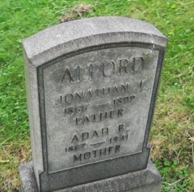 https://s3-us-west-2.amazonaws.com/find-a-grave-prod/photos/2013/180/113097107_137259682891.jpg