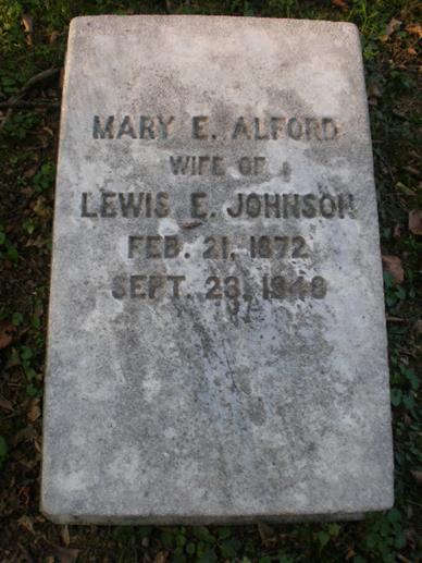 https://s3-us-west-2.amazonaws.com/find-a-grave-prod/photos/2010/262/58965620_128503661048.jpg