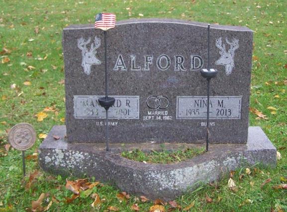 https://images.findagrave.com/photos/2017/300/112877218_1509203109.jpg