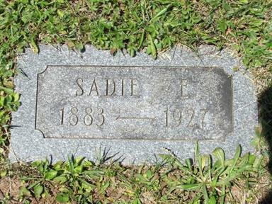 https://s3-us-west-2.amazonaws.com/find-a-grave-prod/photos/2013/146/111248593_136968079987.jpg
