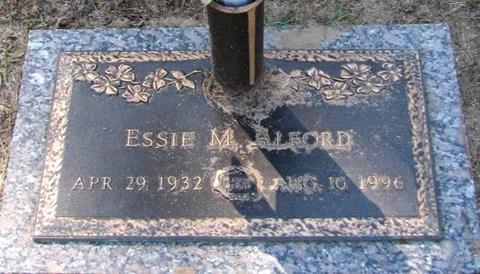 http://image2.findagrave.com/photos/2012/286/46802024_135013838751.jpg