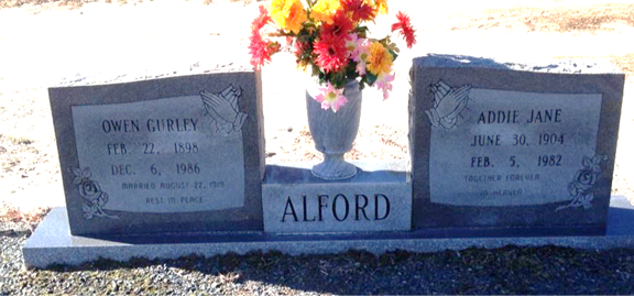 http://image2.findagrave.com/photos/2014/362/34177521_1419894398.jpg