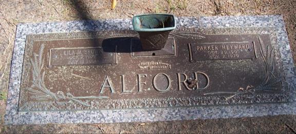 http://image2.findagrave.com/photos/2013/89/62552453_136477602220.jpg