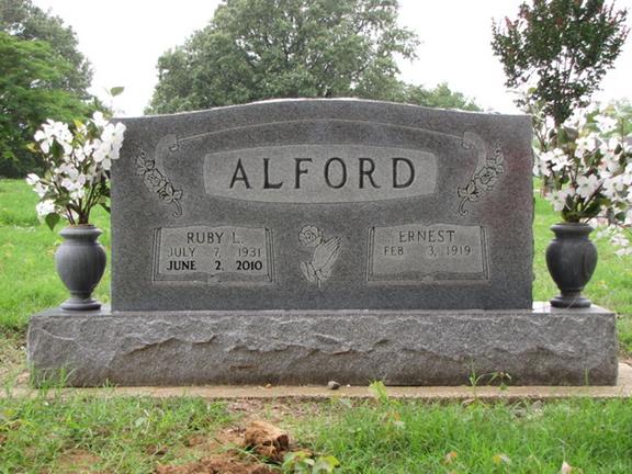 http://image2.findagrave.com/photos/2011/146/53180176_130652228691.jpg