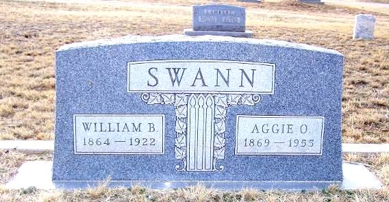 http://image1.findagrave.com/photos/2010/157/52477095_127596941880.jpg