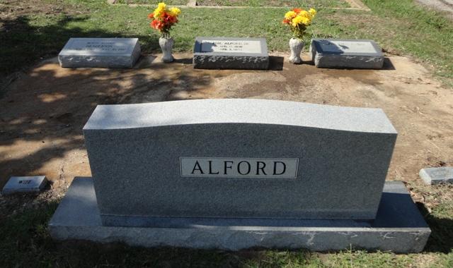 http://image2.findagrave.com/photos/2013/315/118515606_138427410314.jpg