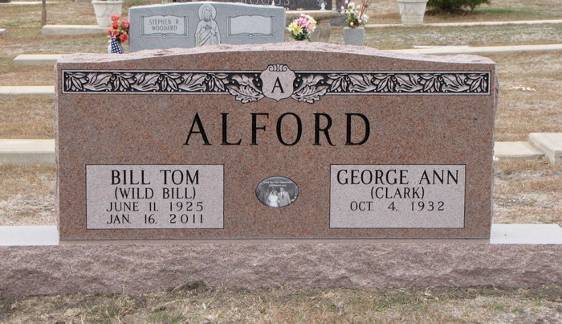 http://image2.findagrave.com/photos/2011/322/64361515_132173161686.jpg