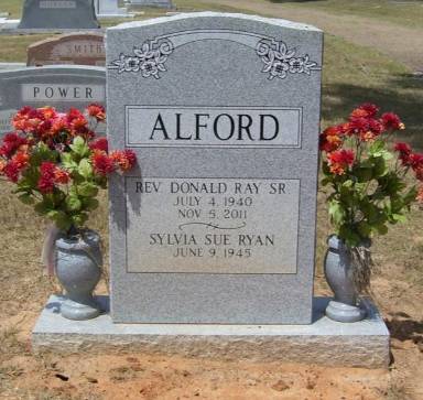 http://image2.findagrave.com/photos/2013/230/98431533_137695696589.jpg