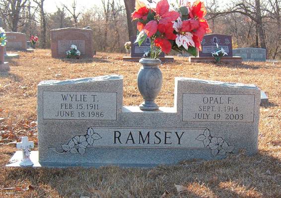 http://freepages.genealogy.rootsweb.ancestry.com/~atonetime/redhill/RAMSEY_Wylie_1911_1986_Opal_1914_2003_.JPG