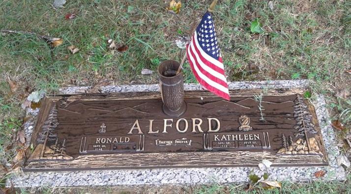 http://image2.findagrave.com/photos/2015/250/28611052_1441733205.jpg