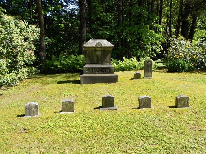 https://s3-us-west-2.amazonaws.com/find-a-grave-prod/photos/2017/204/92887372_1500907430.jpg