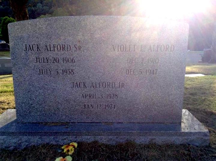 http://image2.findagrave.com/photos/2015/142/78251657_1432400776.jpg
