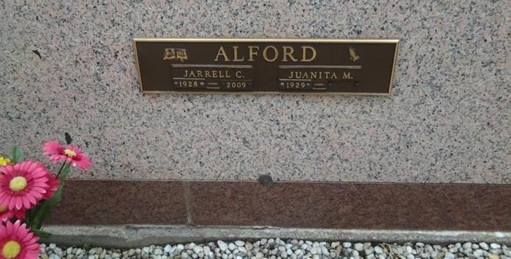 http://image2.findagrave.com/photos/2014/210/131465602_1406765216.jpg