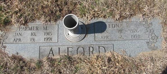 http://image2.findagrave.com/photos/2014/66/74627609_1394315443.jpg