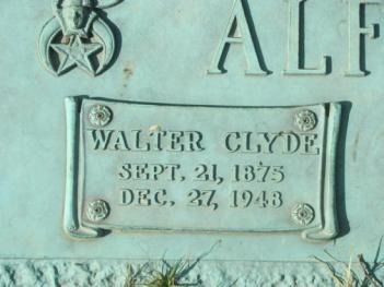 http://image2.findagrave.com/photos/2013/109/108757487_136646690497.jpg